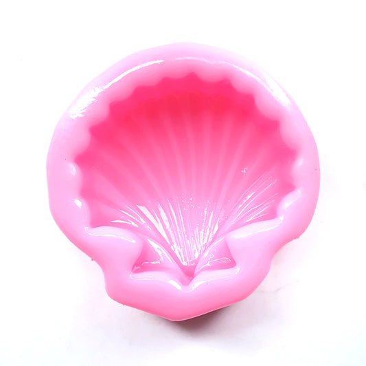 Clamshell silicone mould
